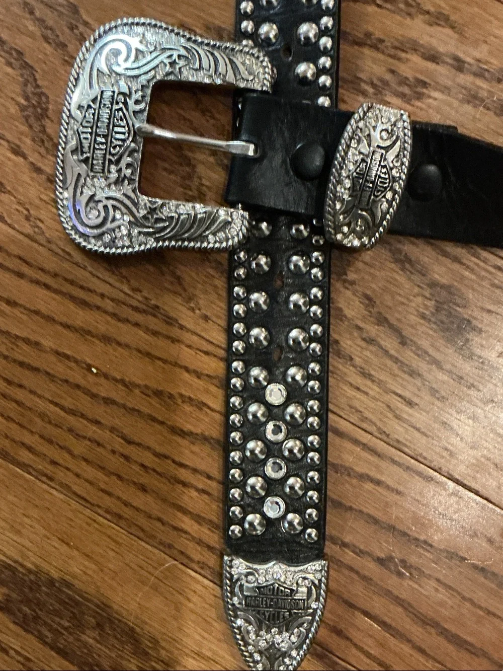 Harley-Davidson Silver-Tone Engraved Buckle with leather belt.